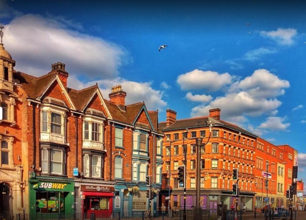 Digbeth City Centre Apartment Sleeps 12 Opposite Coach Station Birmingam Exterior foto